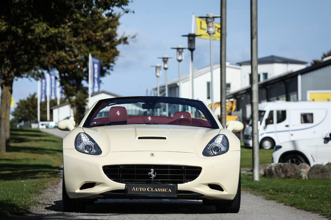Ferrari California F1 2010, bild 3/37