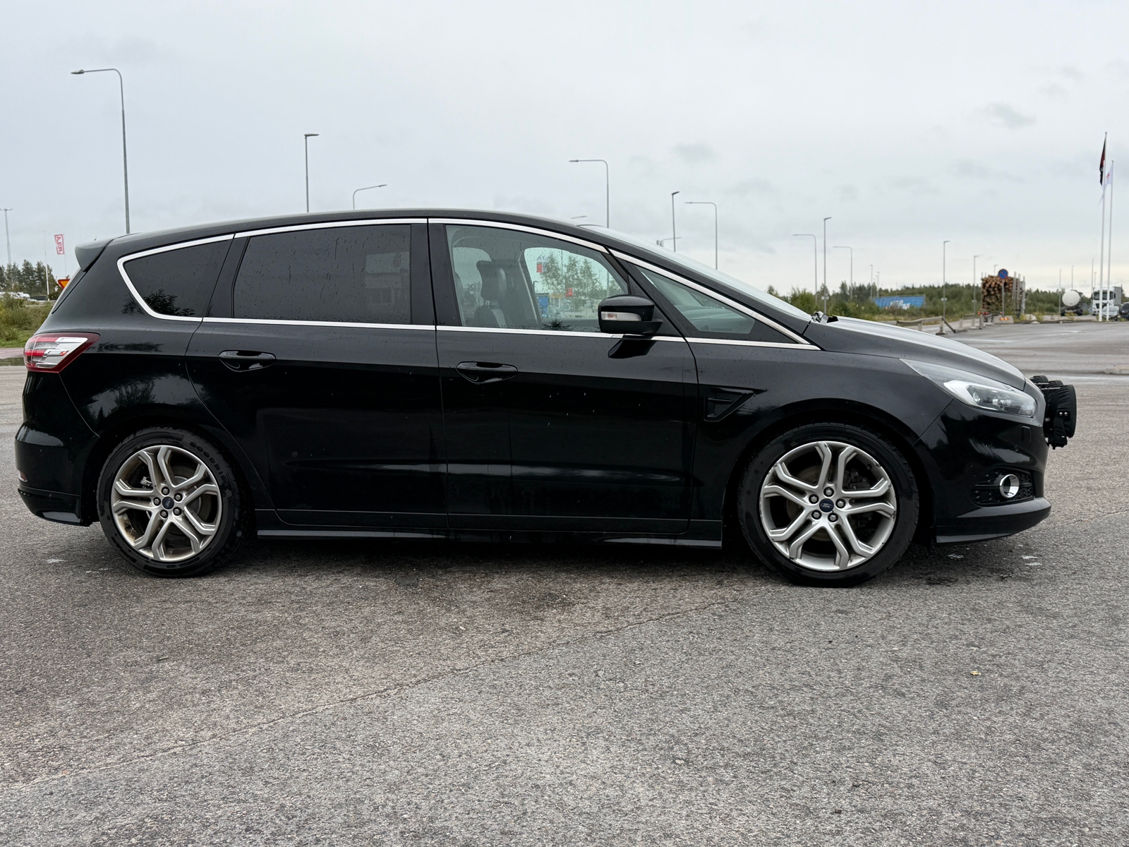 Ford S-MAX 2.0 TDCi AWD Powershift 2017, bild 4/10