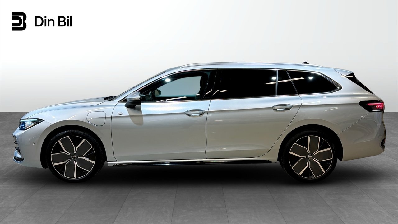 Volkswagen Passat 2026, bild 2/10
