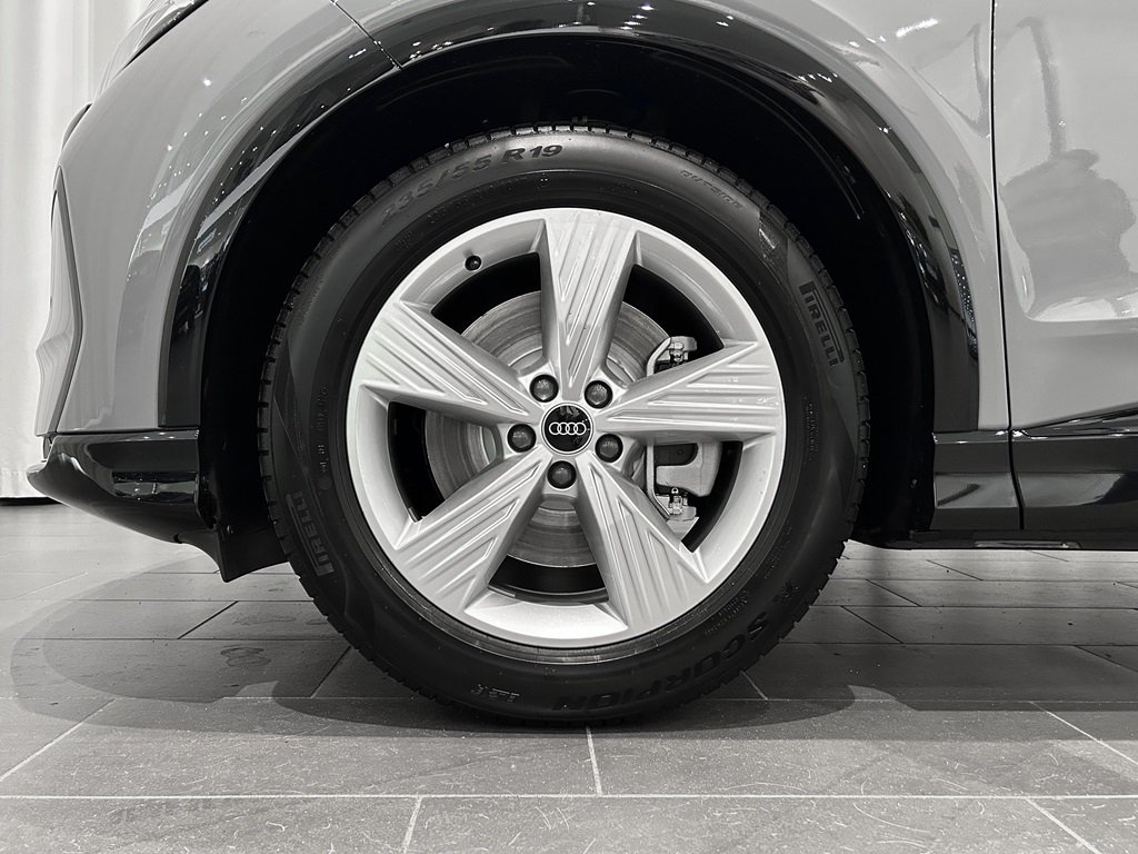 Audi Q4 e-tron e-tron Performance 286hk 2027, photo 5/13