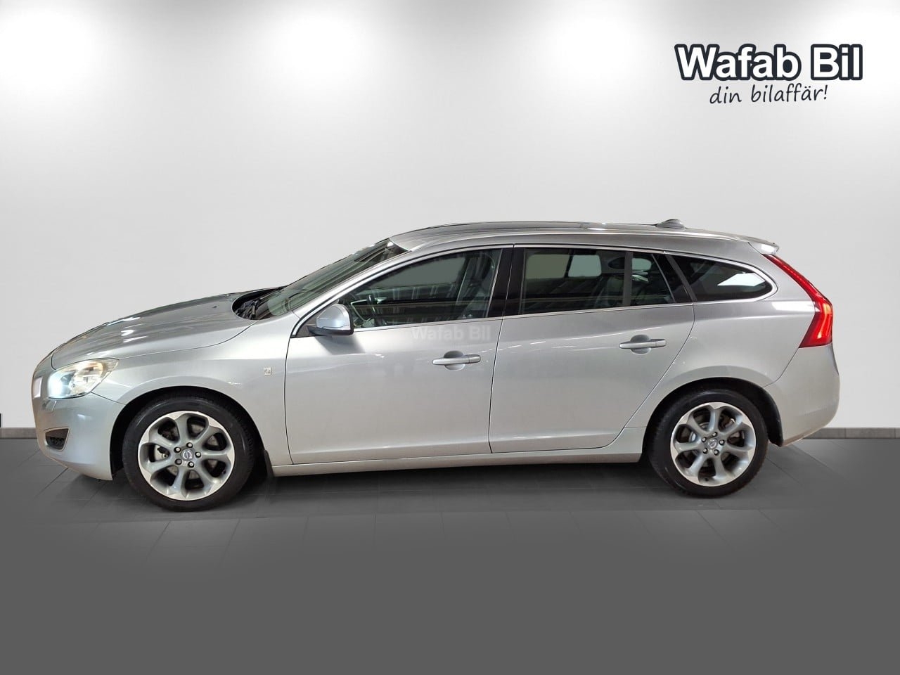 Volvo V60 DRIVE MANUELL 2012, kuva 4/14