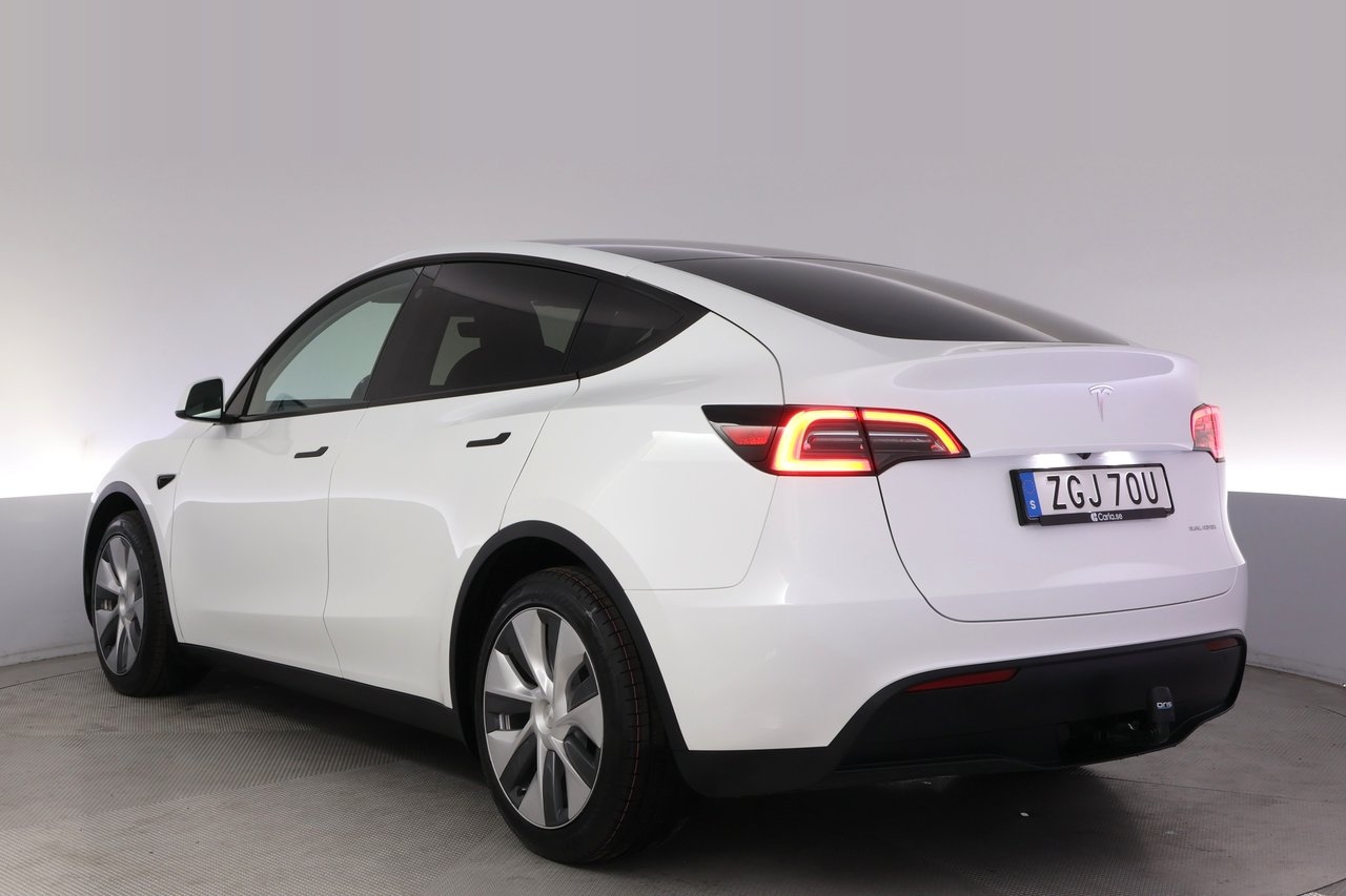 Tesla Model Y Long Range AWD Autopilot 2024, bild 4/10