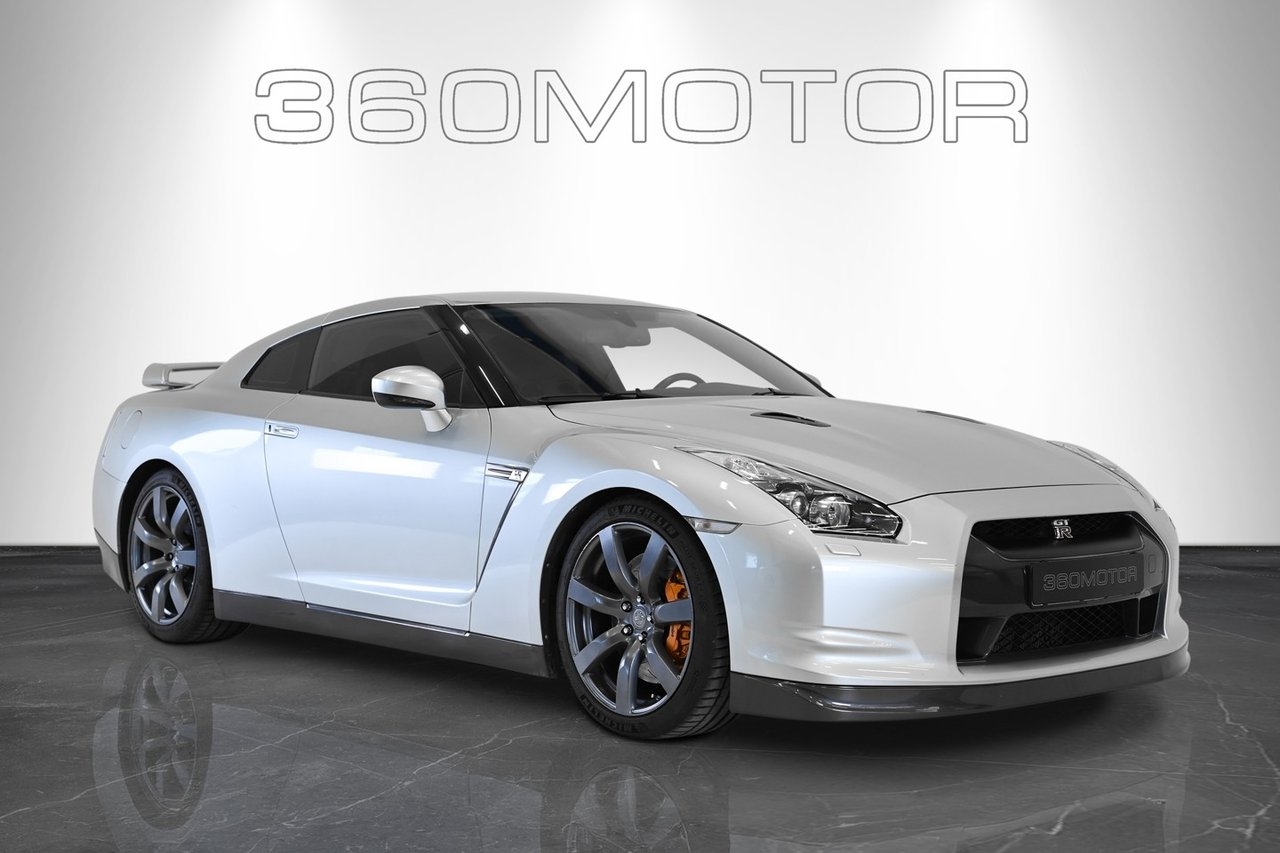 Nissan GT-R