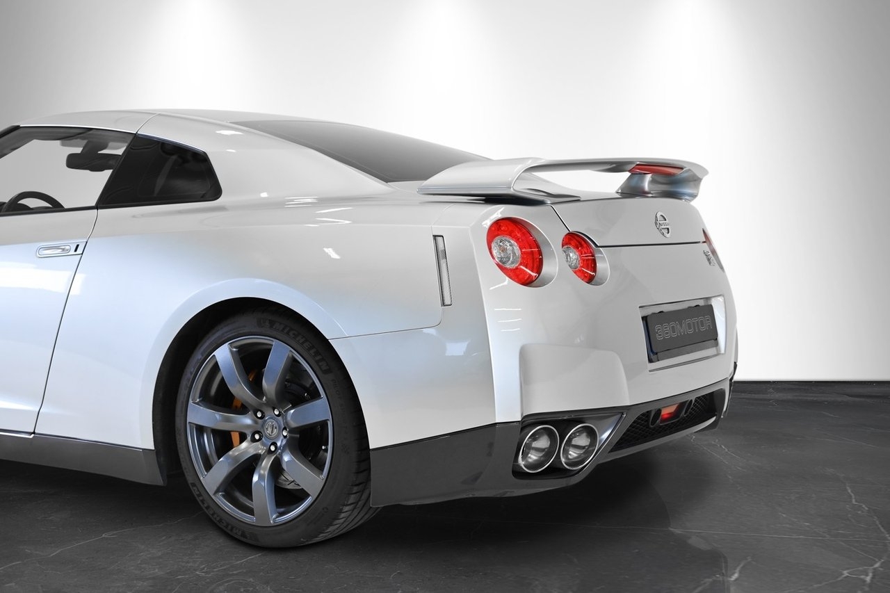 Nissan GT-R 3.8 V6 4x4 DCT 2009, kuva 7/10