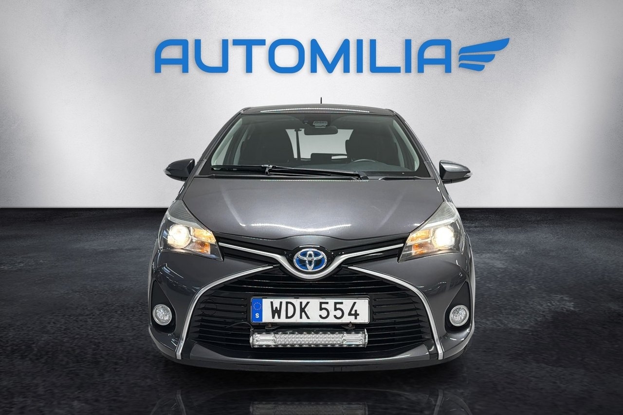 Toyota Yaris 2015, photo 2/10