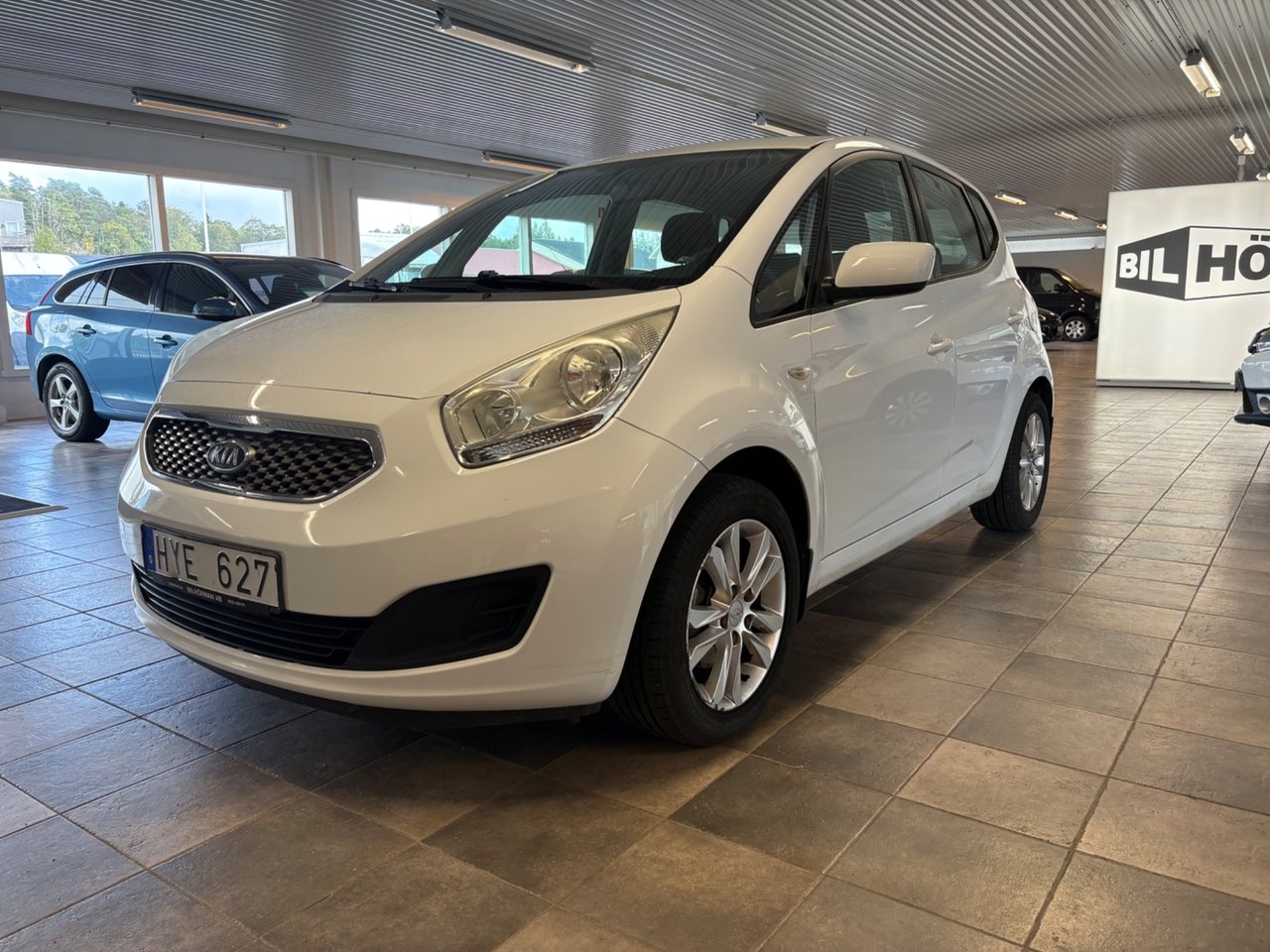 Kia Venga 1.4 CVVT EX Euro 5 2010, bild 2/8