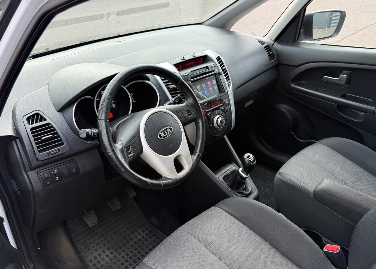 Kia Venga 2010, bild 5/9