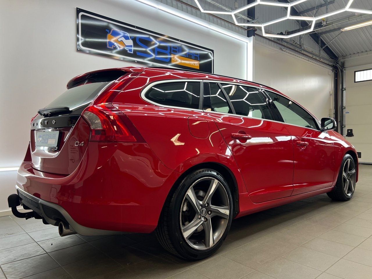 Volvo V60 D4 Manuell, 163hk R-Design 2013, bild 5/10