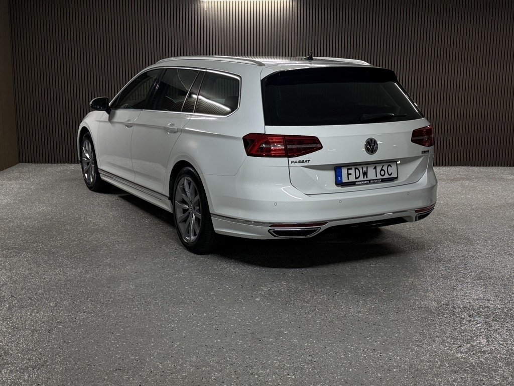 Volkswagen Passat 2019, bild 5/10
