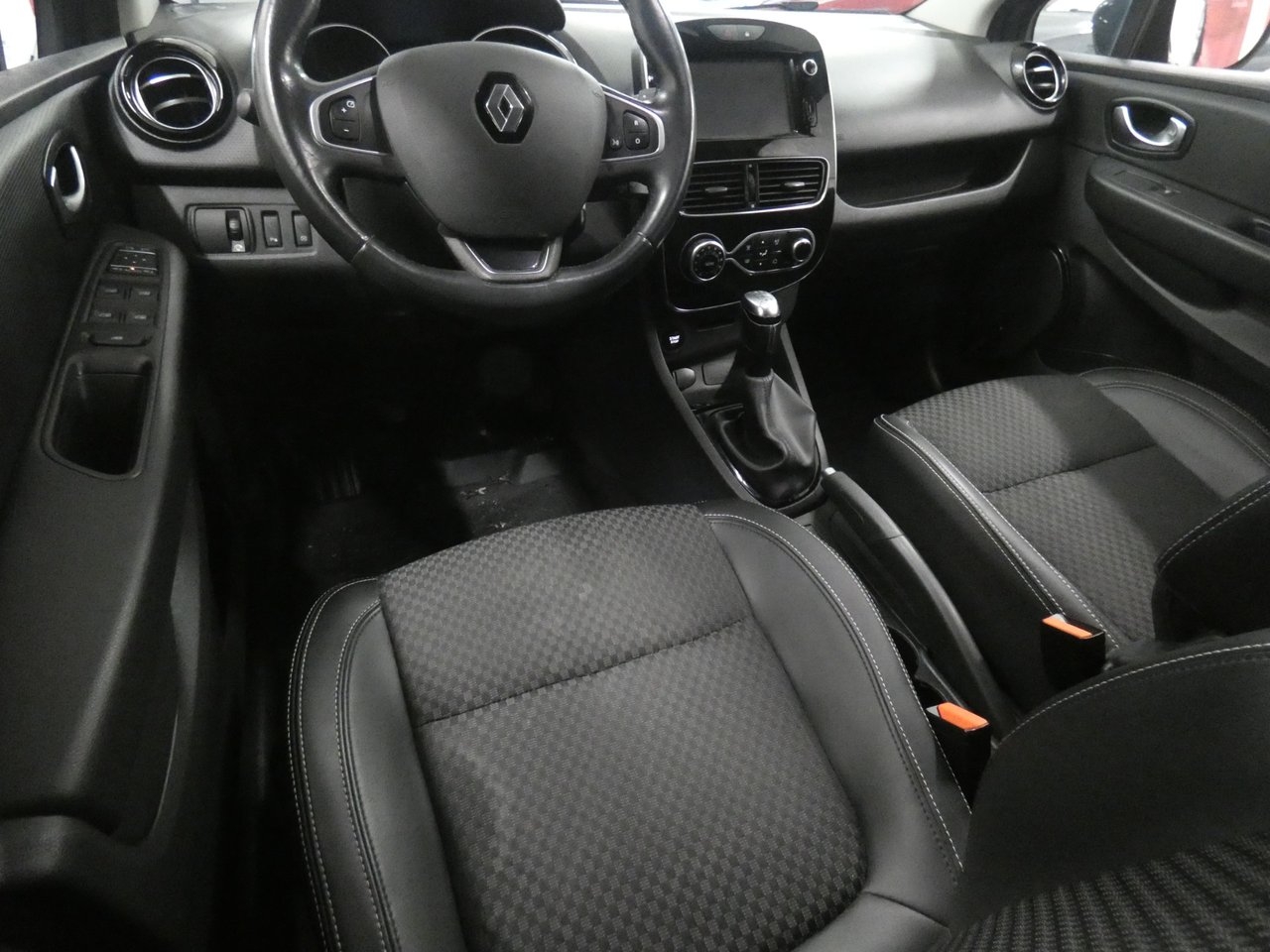 Renault Clio 2017, bild 7/10