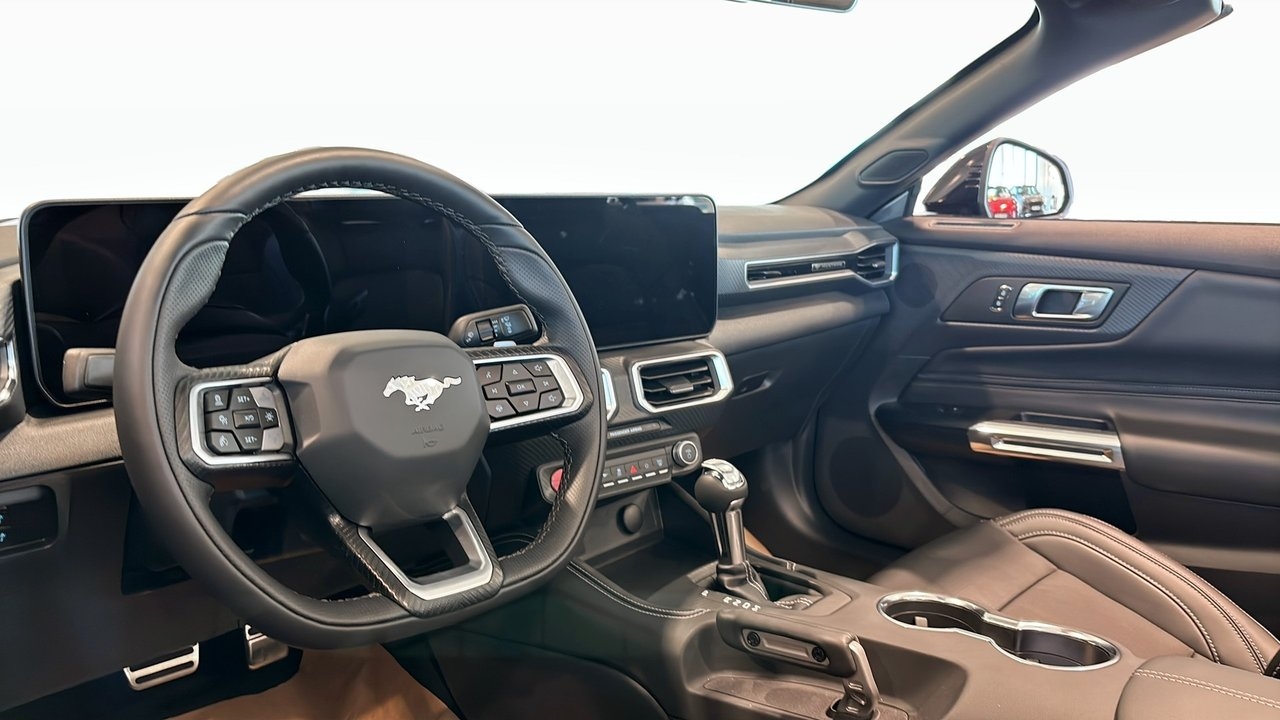 Ford Mustang GT Cab V8 446HK 2026, kuva 4/10