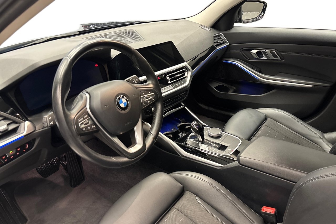 BMW 320 2022, kuva 7/10