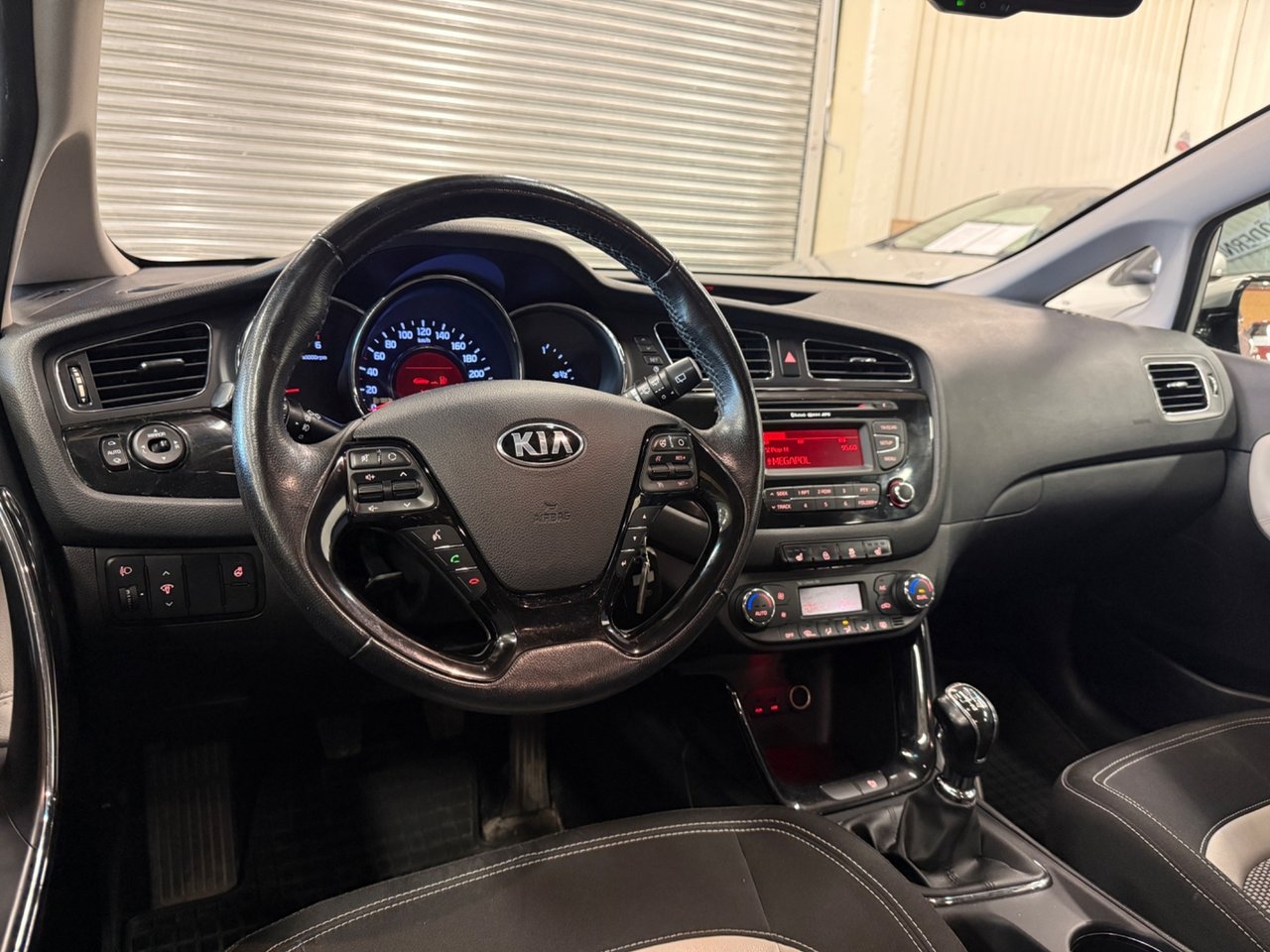 Kia Ceed 2013, bild 6/10
