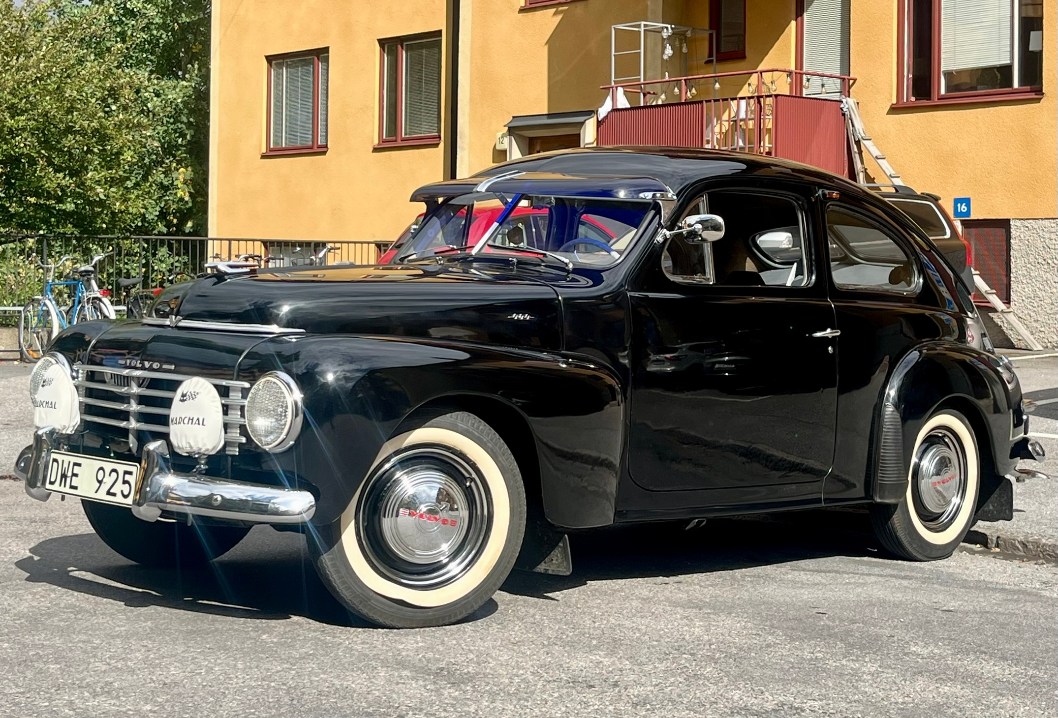 Volvo PV444