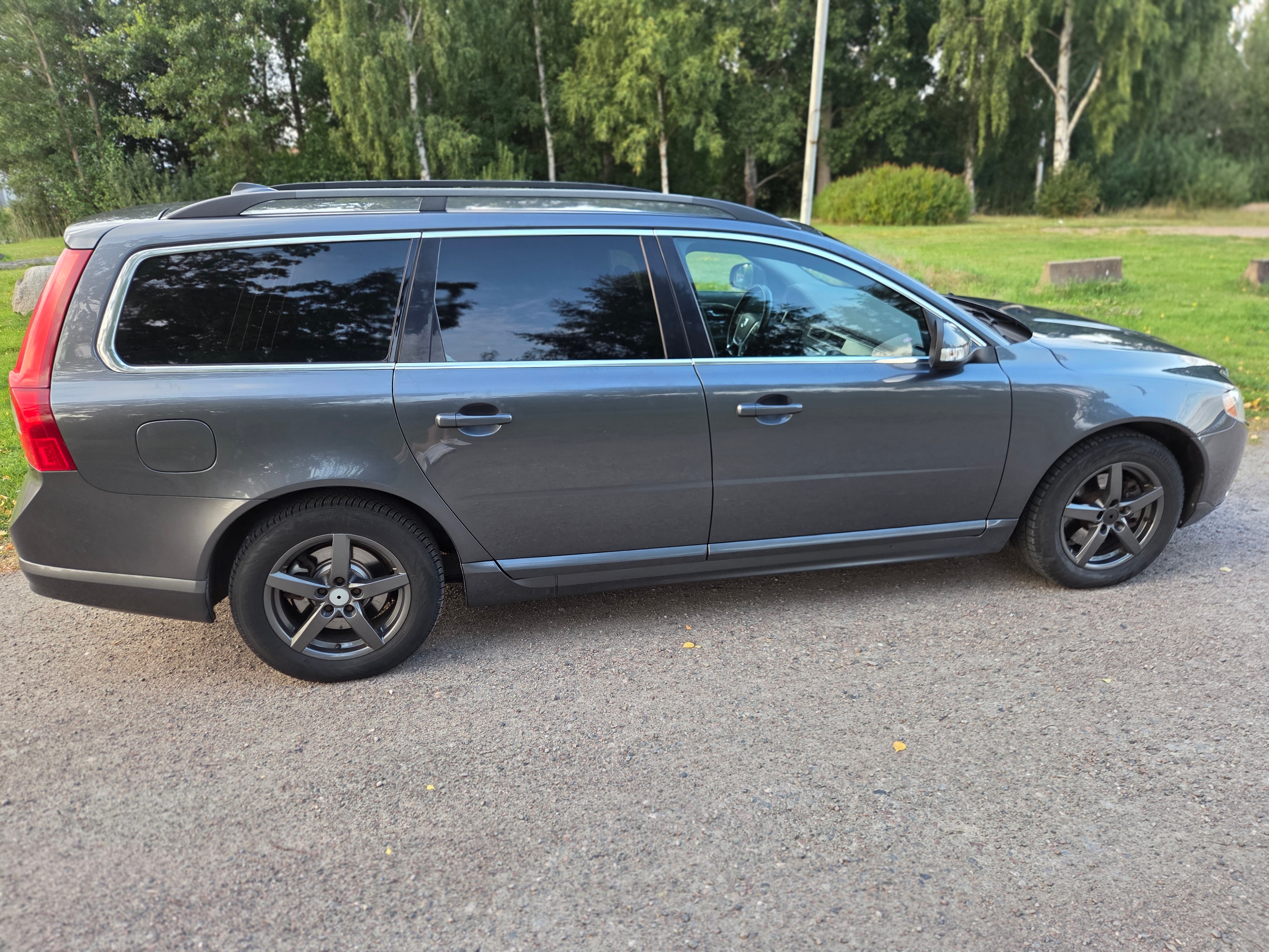 Volvo V70 2.0F Manuell 2010, bild 5/10