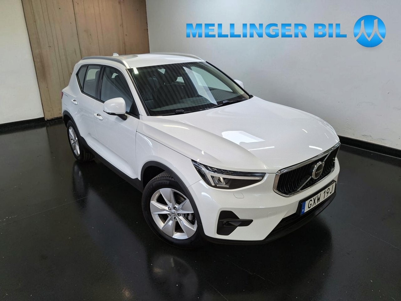 Volvo XC40 T2 Core Helläder 2023, bild 2/10