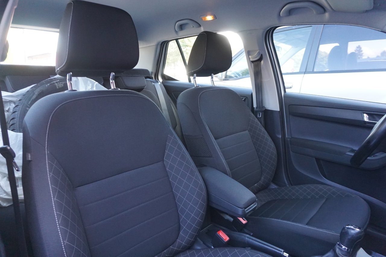 Skoda Fabia 1.2 TSI 2015, bild 7/9
