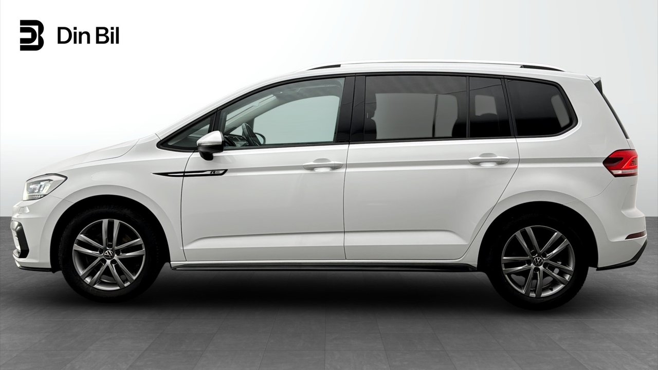 Volkswagen Touran 2023, bild 2/10