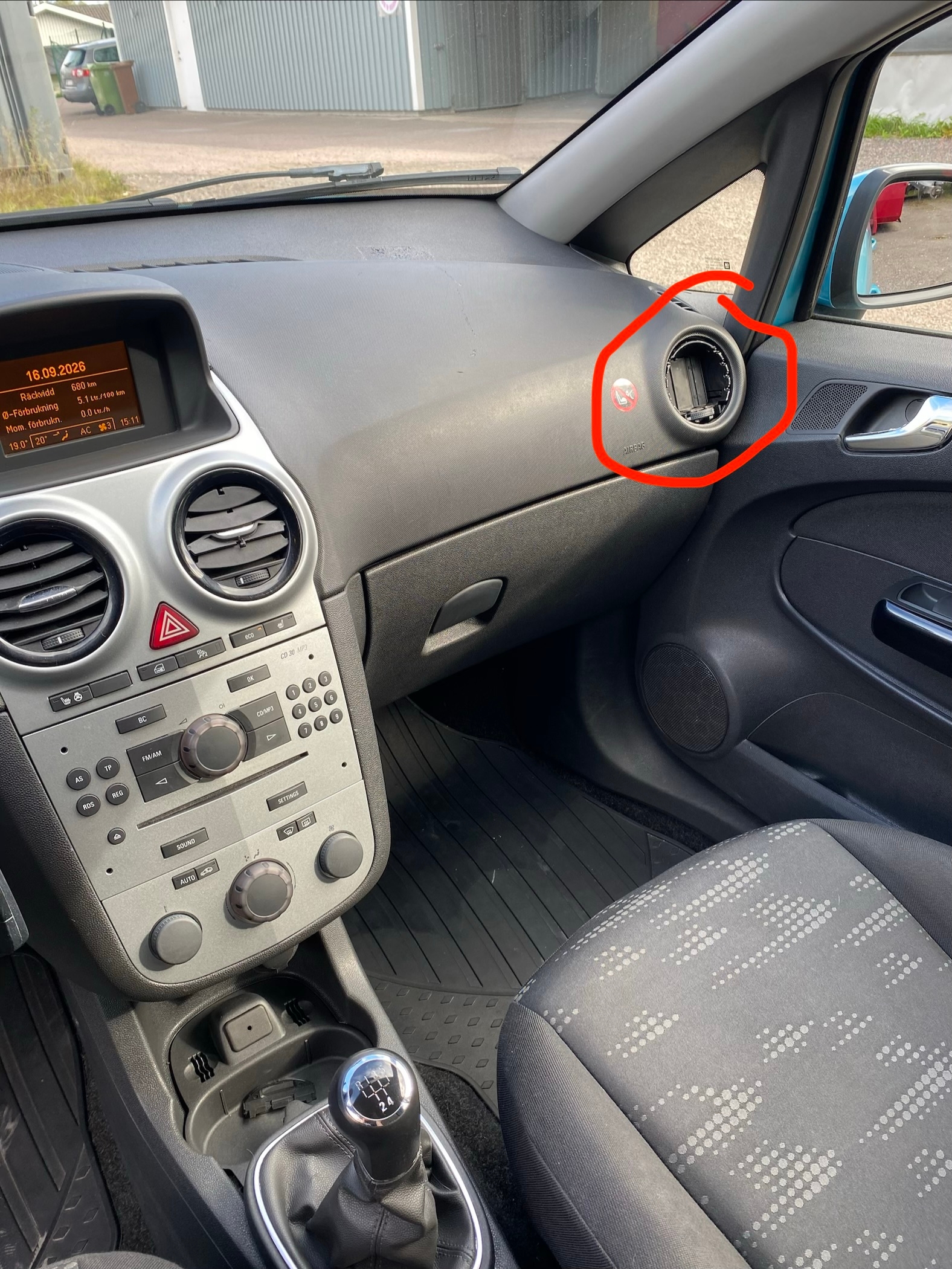 Opel Corsa 2011, bild 5/10
