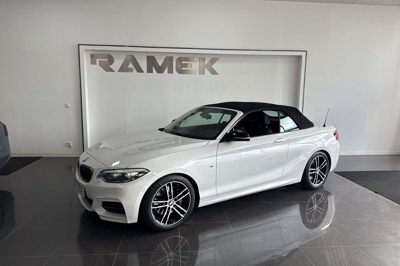 BMW M240i xDrive Convertible 2020, bild 2/10