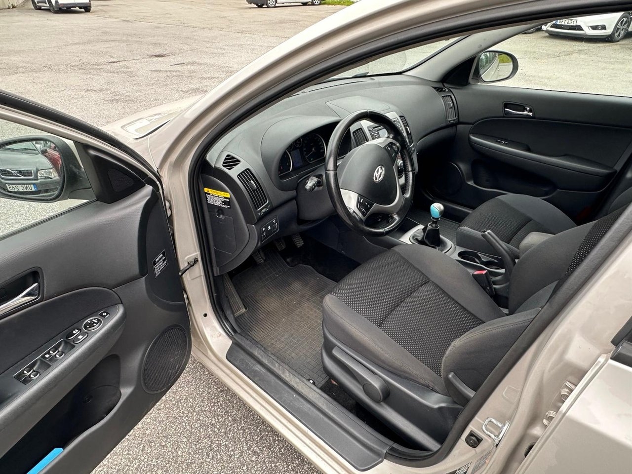 Hyundai i30 cw 1.6 CRDi Euro 4 2009, bild 7/9