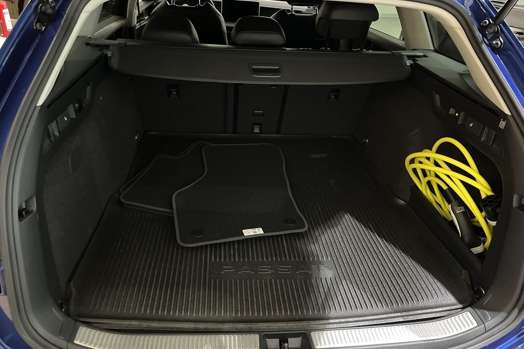 Volkswagen Passat 2025, bild 8/8