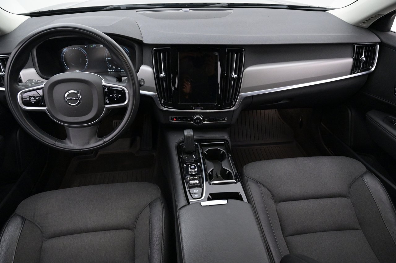 Volvo V90 Recharge T6 AWD Momentum Adv 2021, bild 6/10