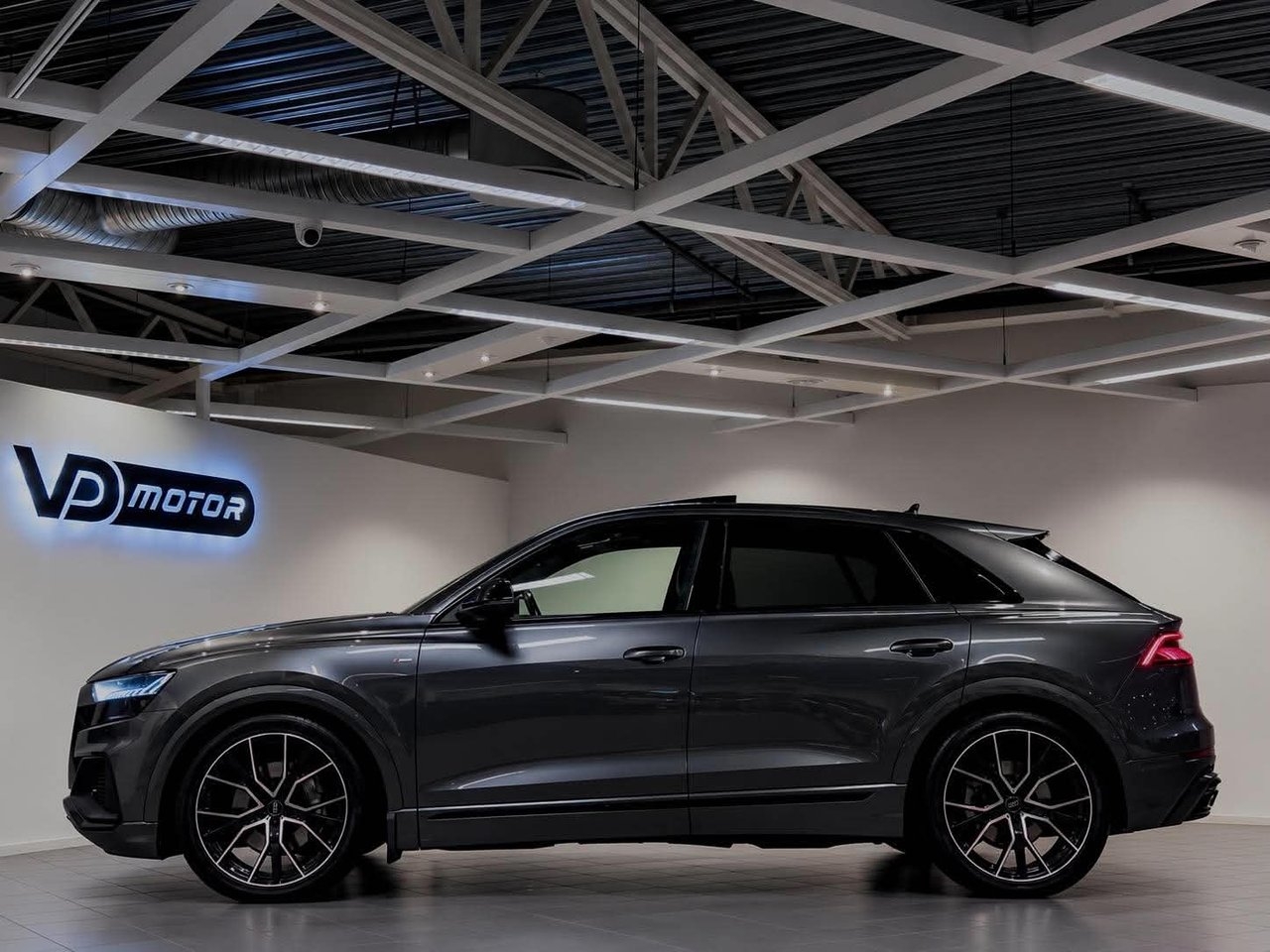 Audi Q8 50 TDI Q S-Line B&O Pano 360° 2019, kuva 2/22