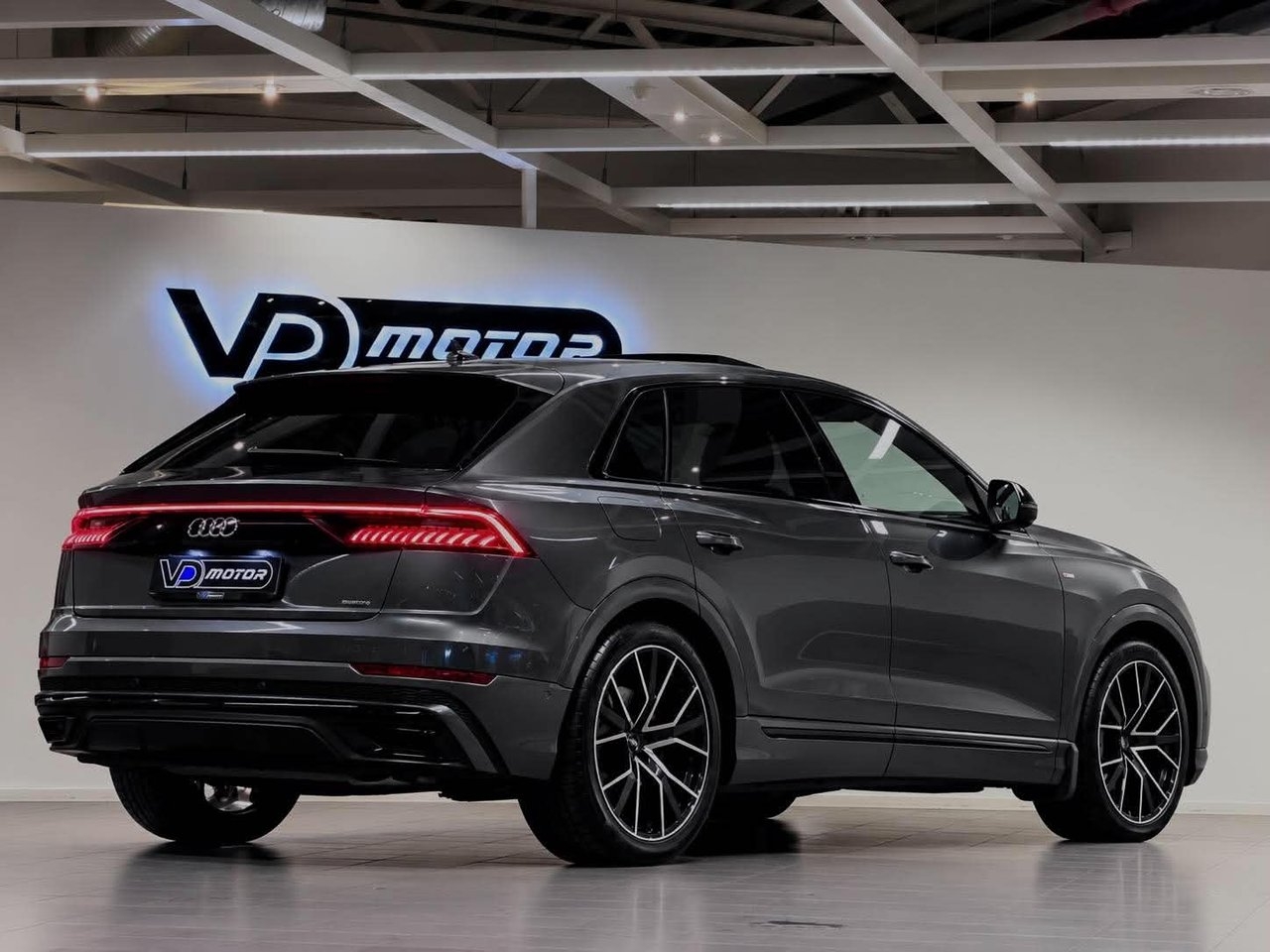 Audi Q8 50 TDI Q S-Line B&O Pano 360° 2019, kuva 5/22