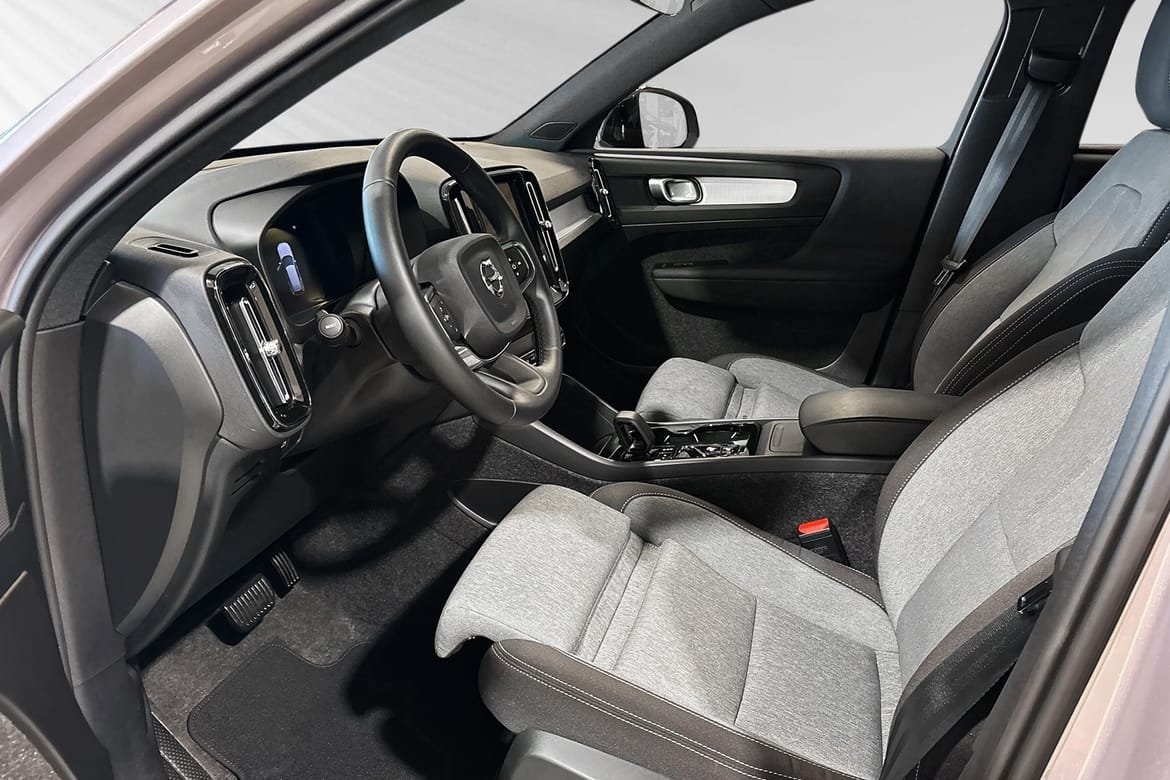 Volvo XC40 B4 FWD Bensin Plus Dark 2026, bild 7/10