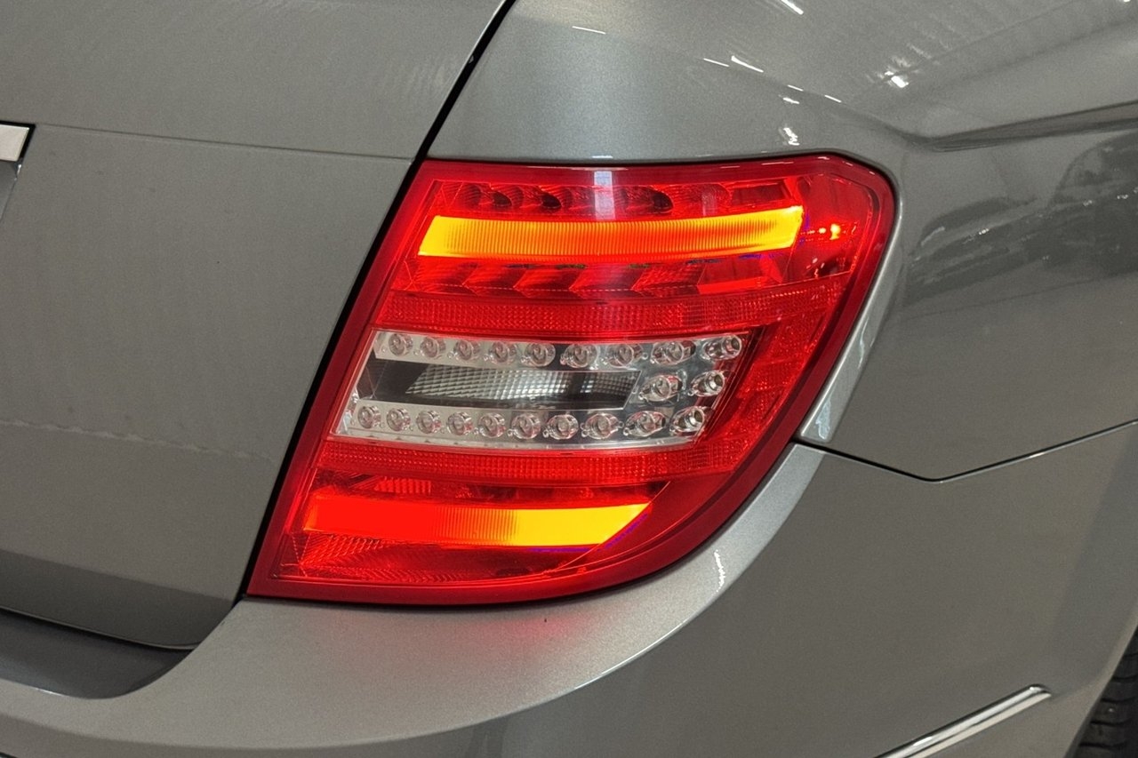 Mercedes-Benz C 220 T CDI Avantgarde 2012, bild 6/10