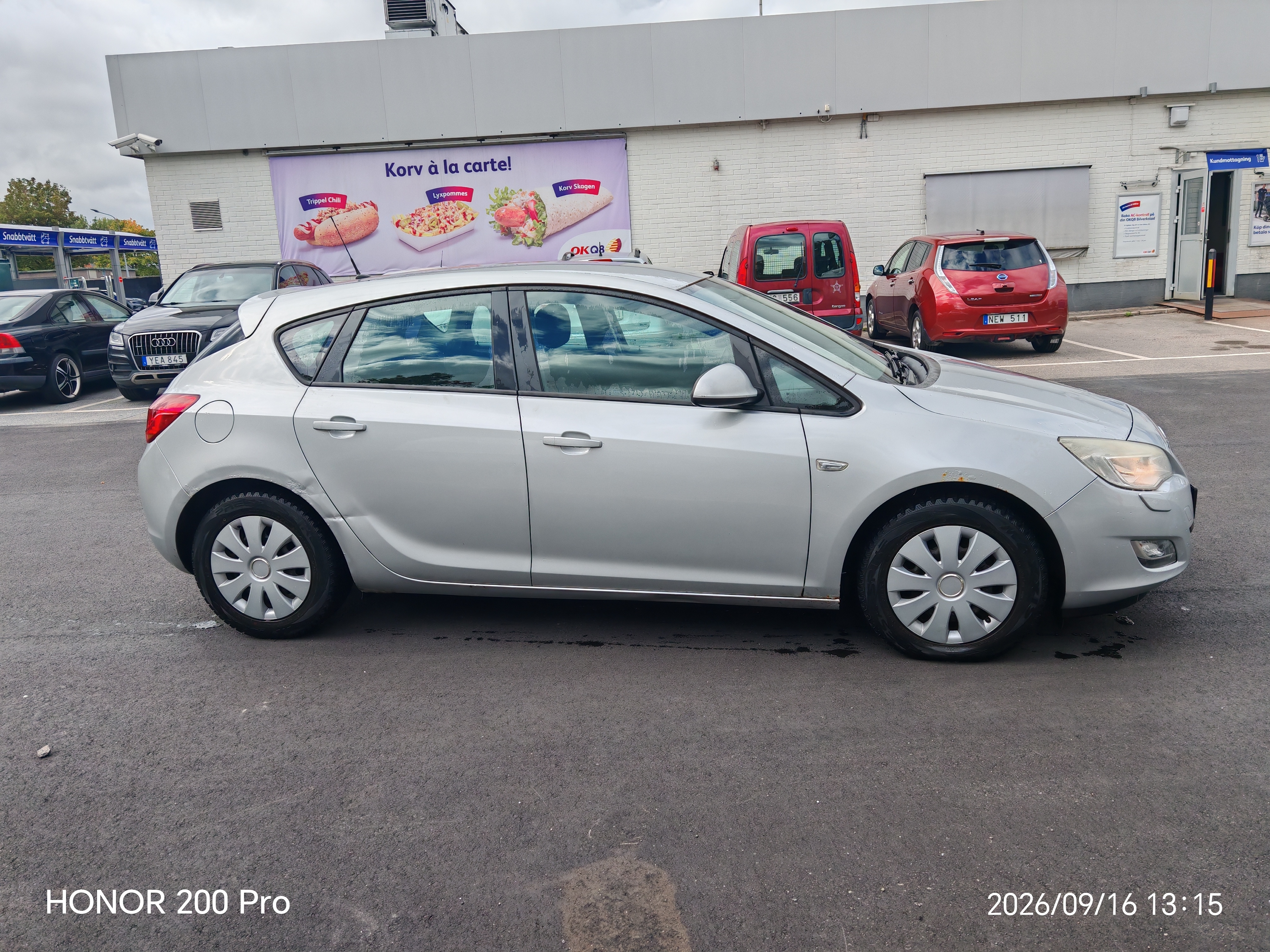Opel Astra 1.6 Manuell 2011, bild 5/10