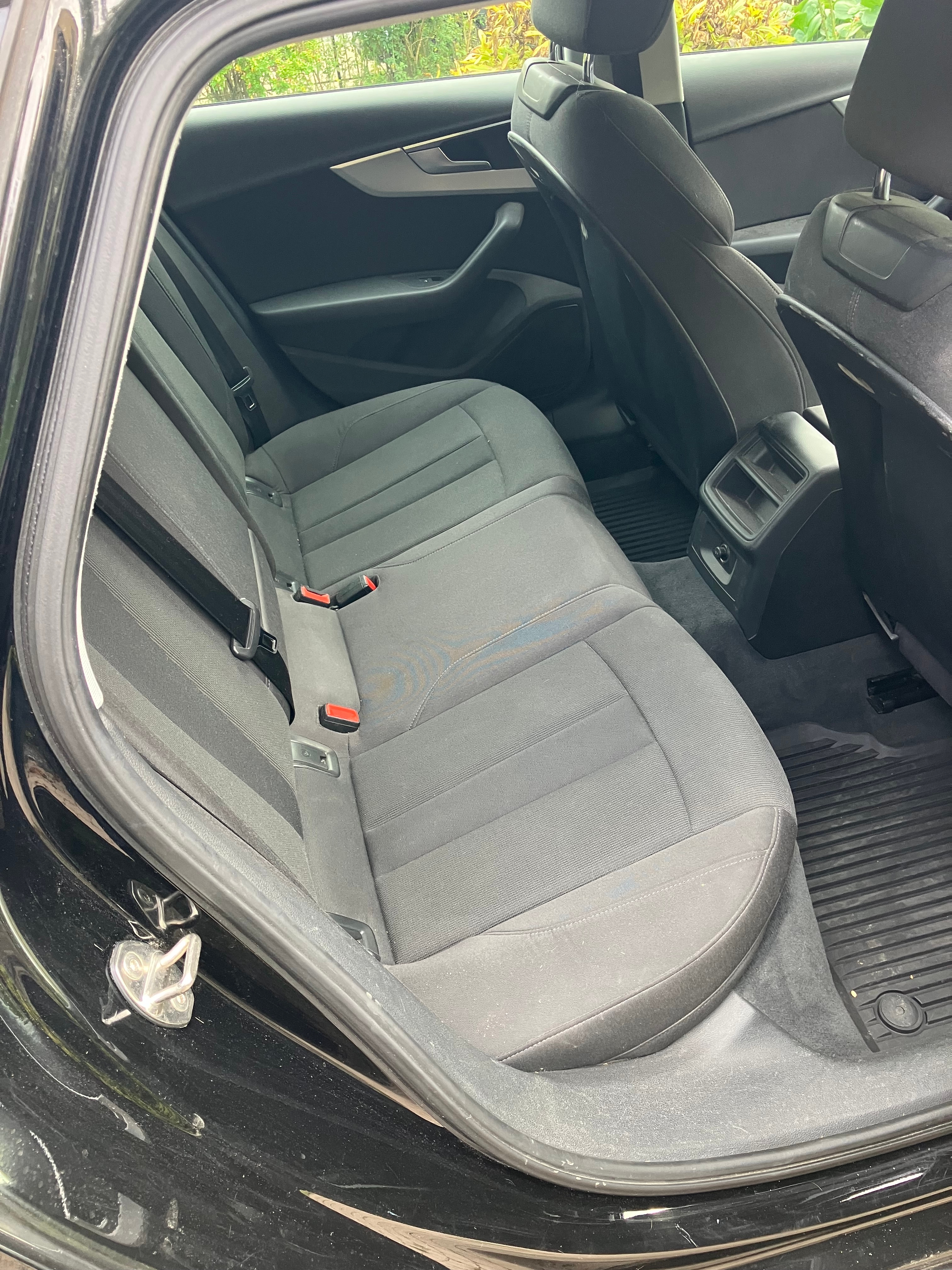 Audi A4 Avant 2.0 TDI S Tronic 2016, bild 4/5