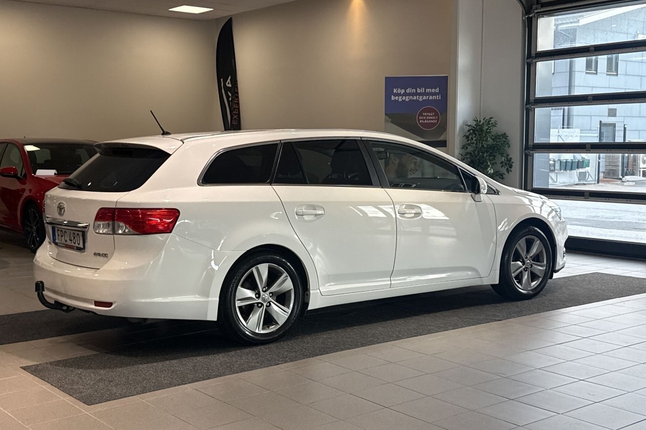 Toyota Avensis 2015, bild 3/10