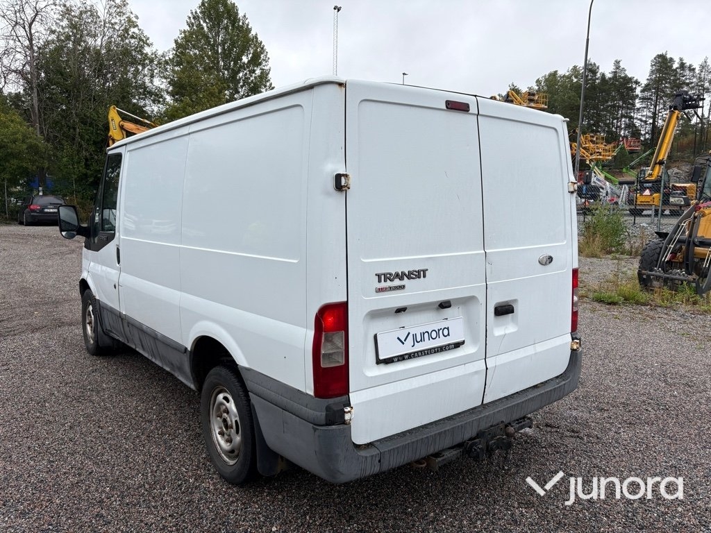 Ford Transit T300 2.2 TDCi 2011, bild 3/10