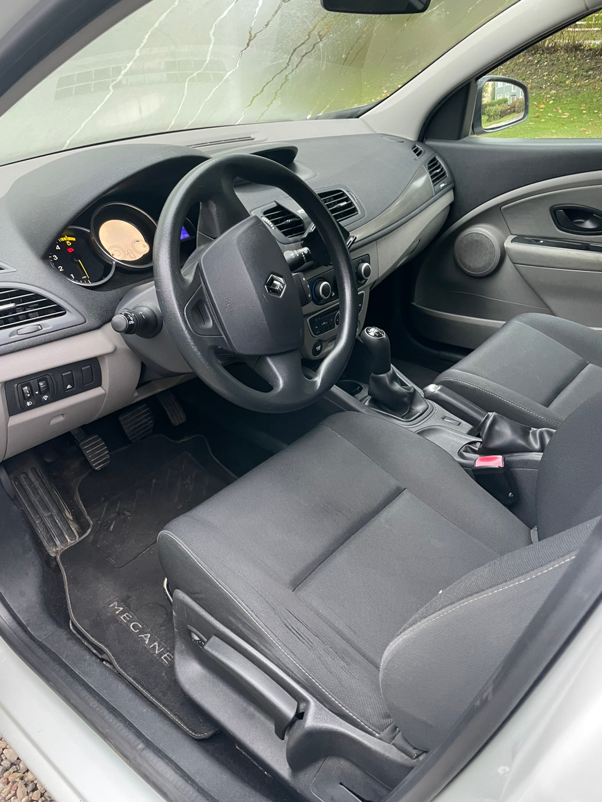 Renault Megane 2011, bild 2/4