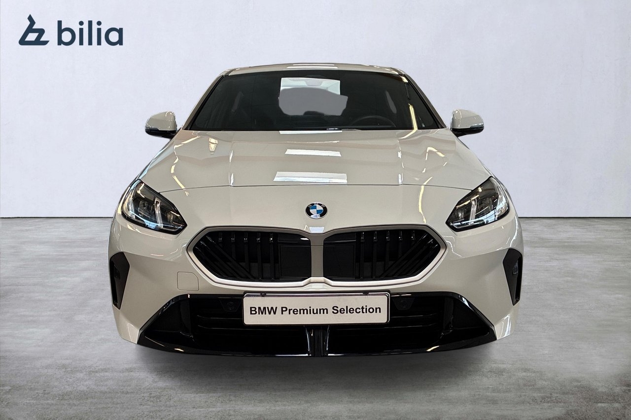 BMW 120 M Sport 2026, bild 5/10