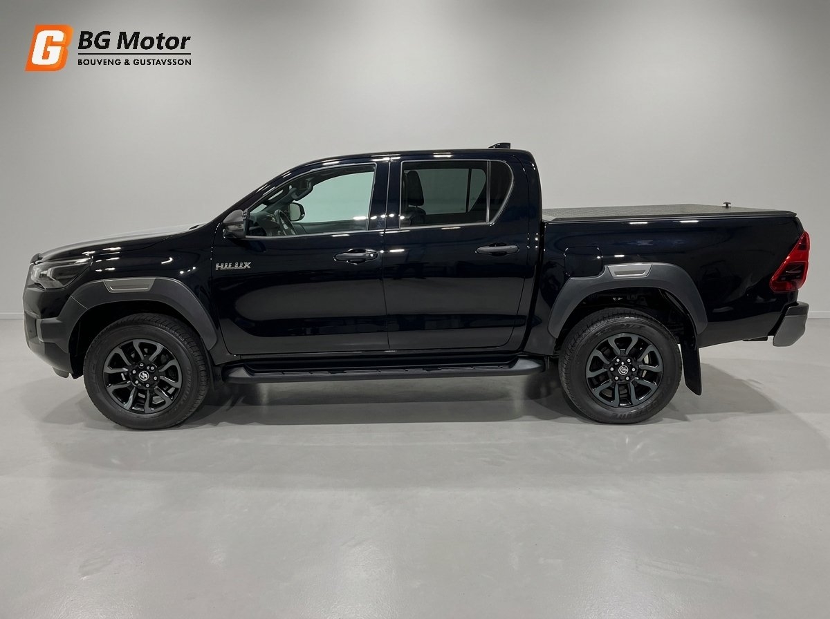Toyota HiLux 2023, bild 6/23