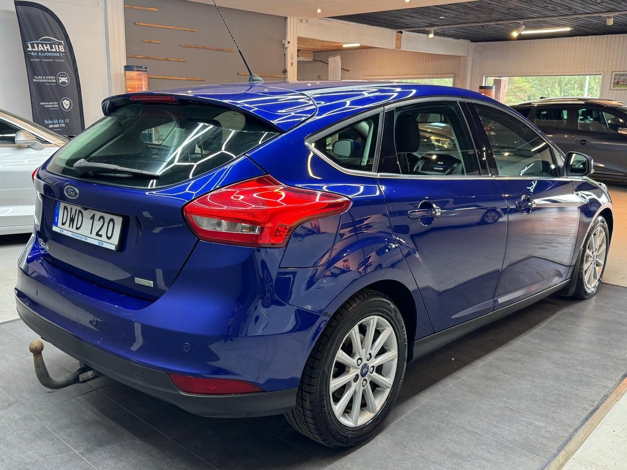 Ford Focus 1.0 EcoBoost Titanium Euro 6 2015, bild 5/10