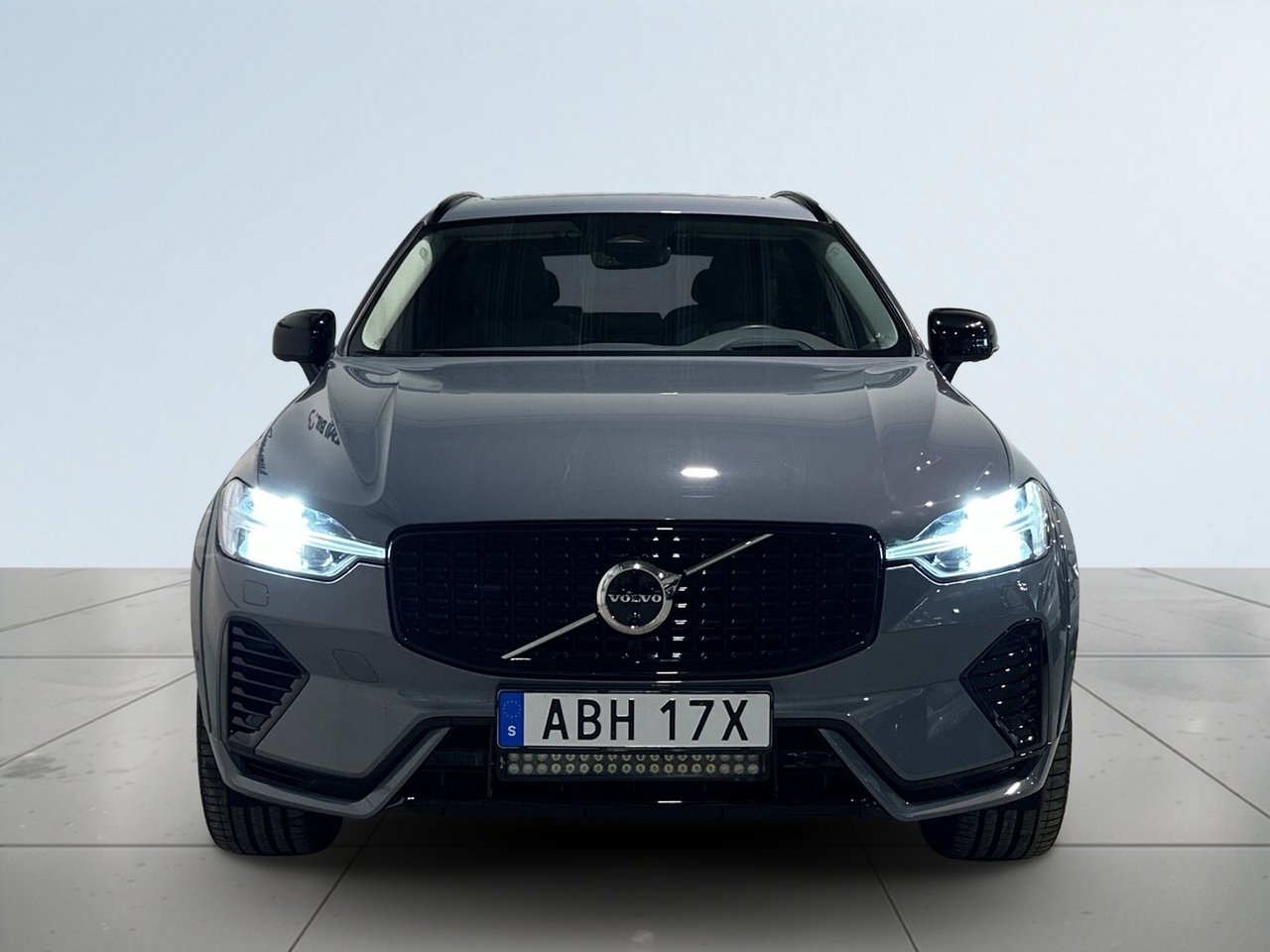 Volvo XC60 2023, bild 2/27