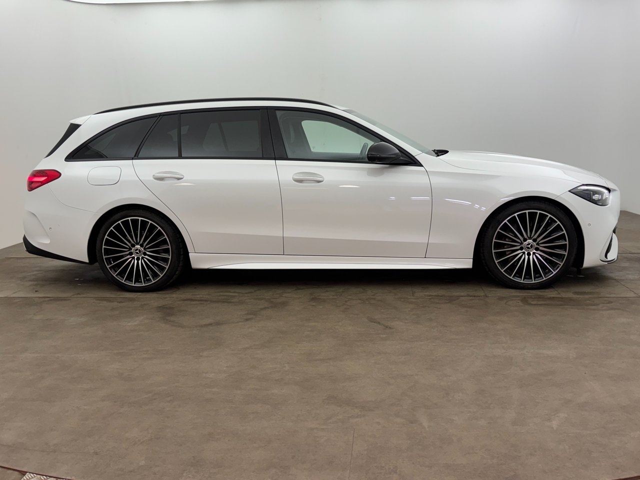 Mercedes-Benz C 2022, bild 7/10