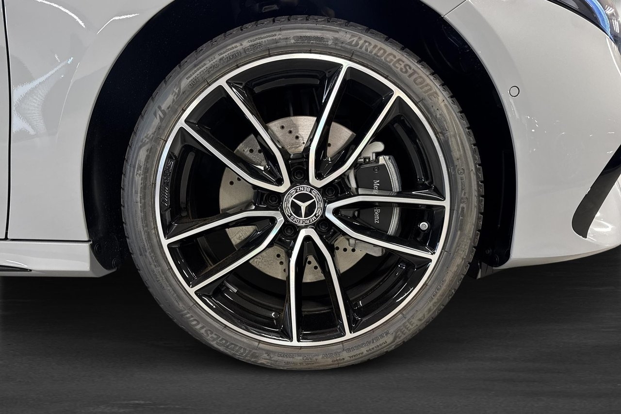 Mercedes-Benz A 250 E AMG NIGHT 2026, photo 5/10