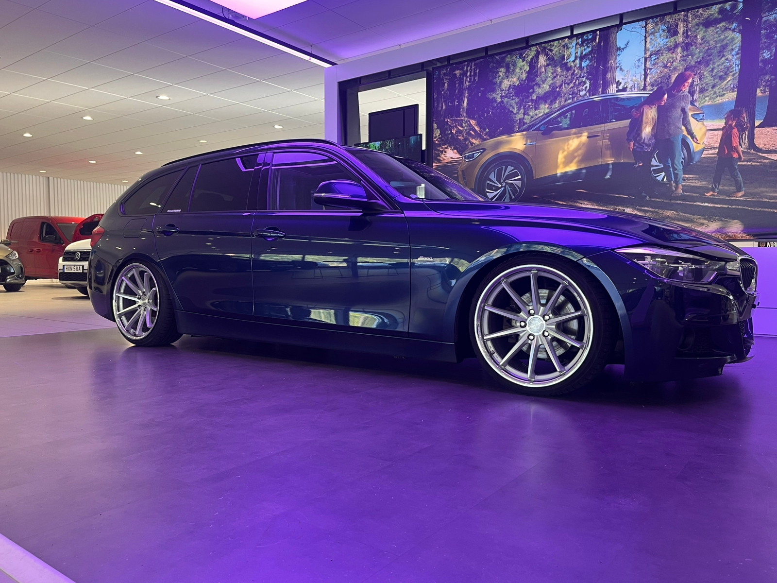 BMW 320 d xDrive Touring Steptronic 2016, bild 5/5