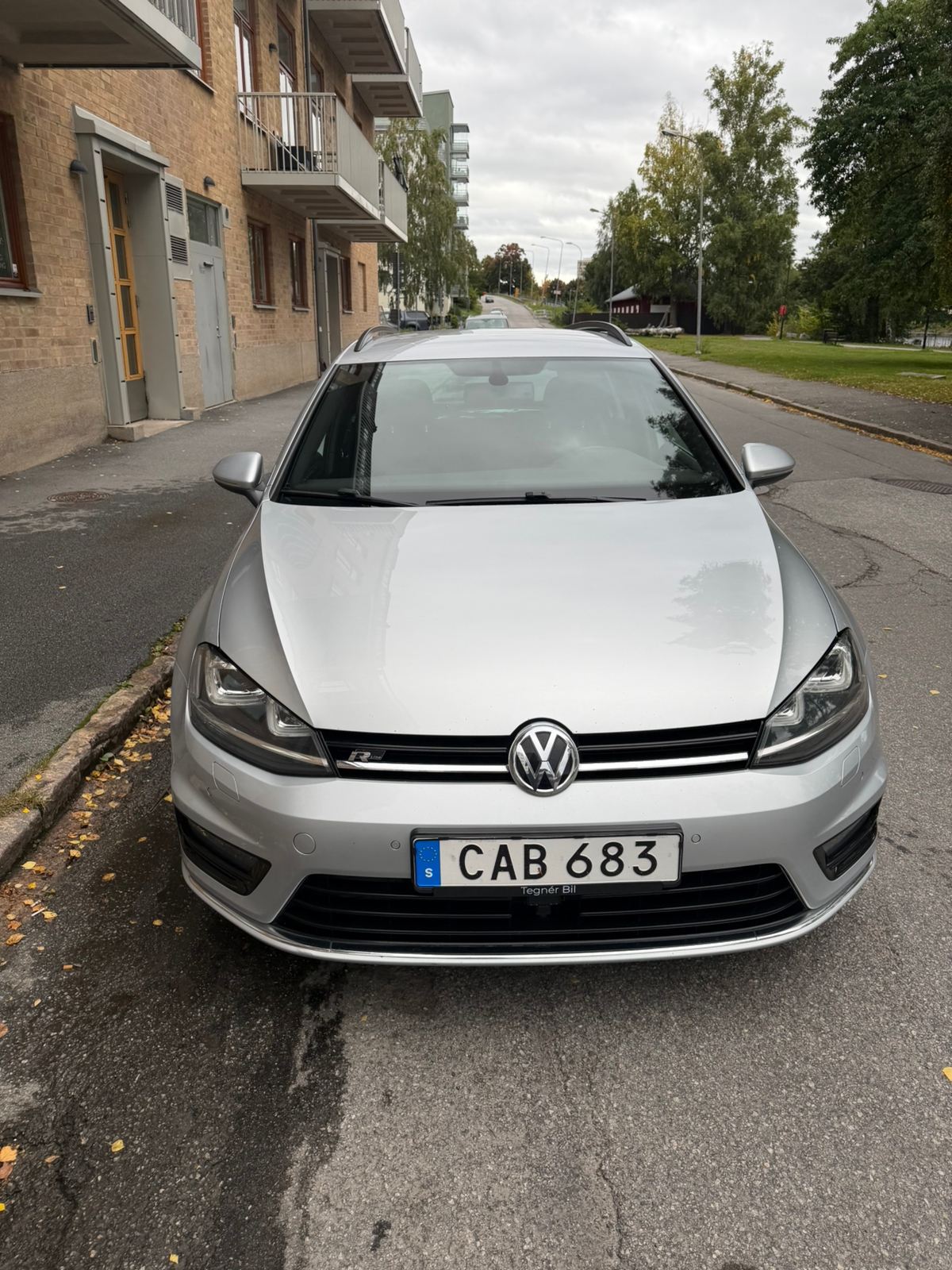 Volkswagen Golf 2.0 TDI R-Line 2015, bild 2/6
