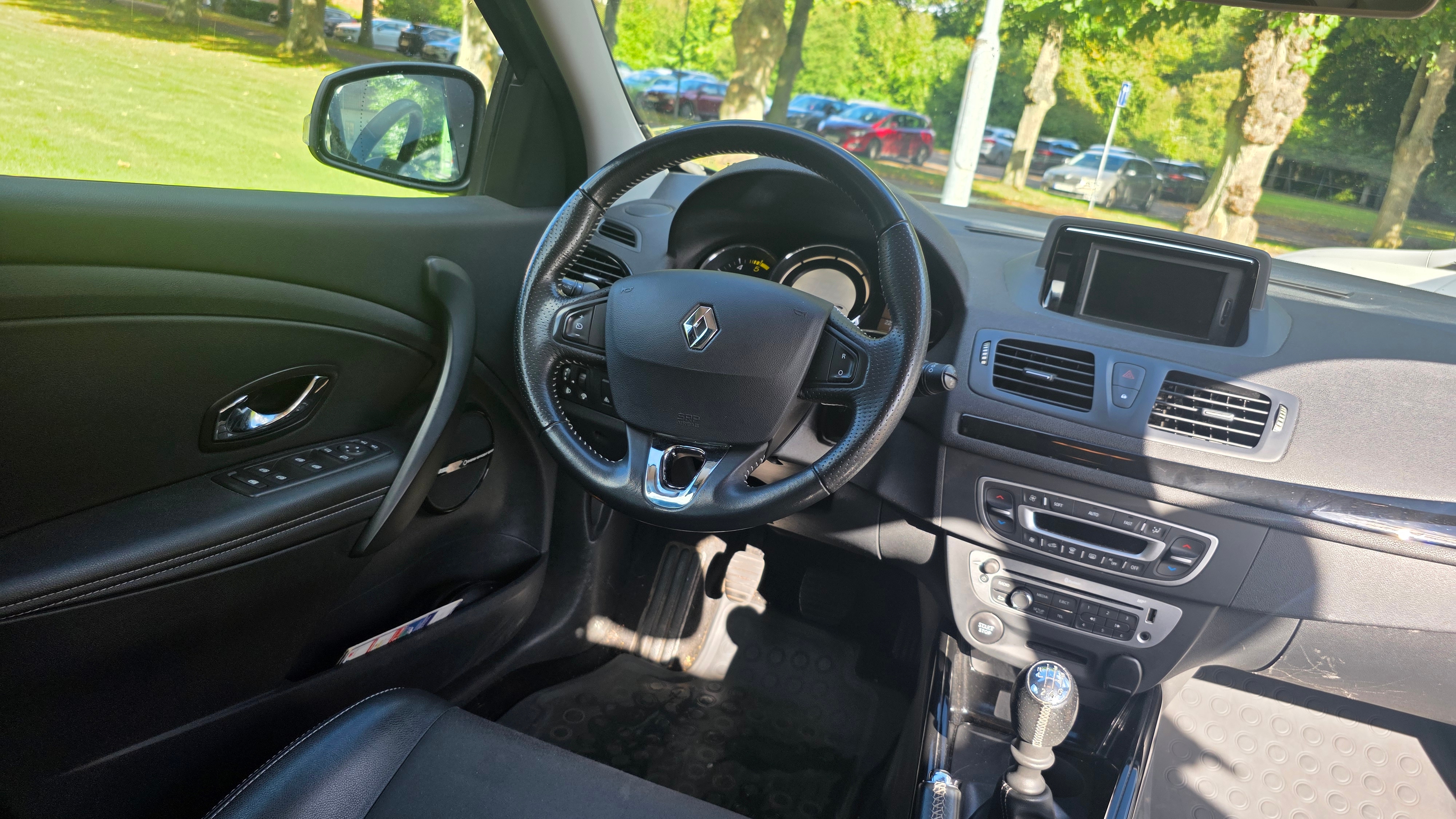 Renault Megane III Grandtour 1.5 dCi 2014, bild 8/8