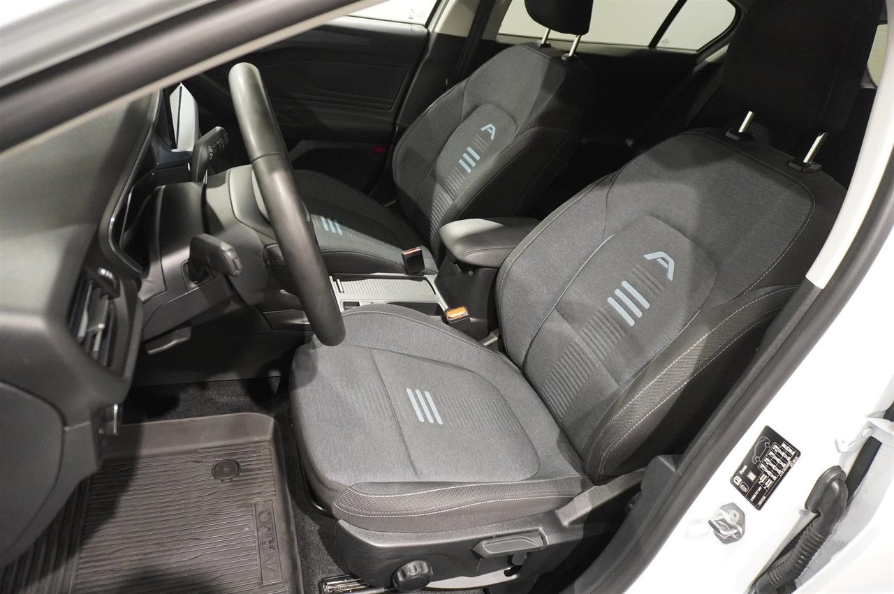 Ford Focus 5d Active 1.0 EcoBoost 2023, kuva 4/10