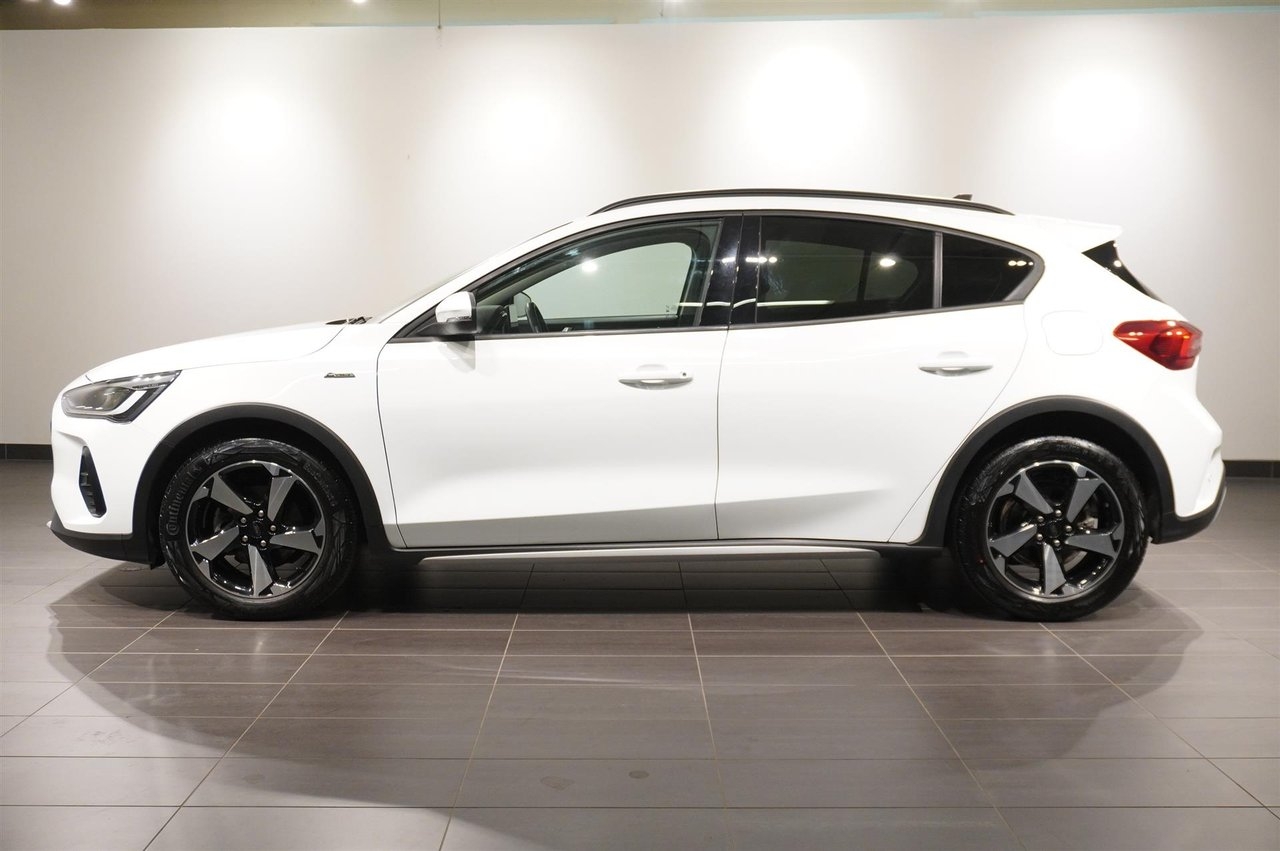 Ford Focus 5d Active 1.0 EcoBoost 2023, kuva 2/10