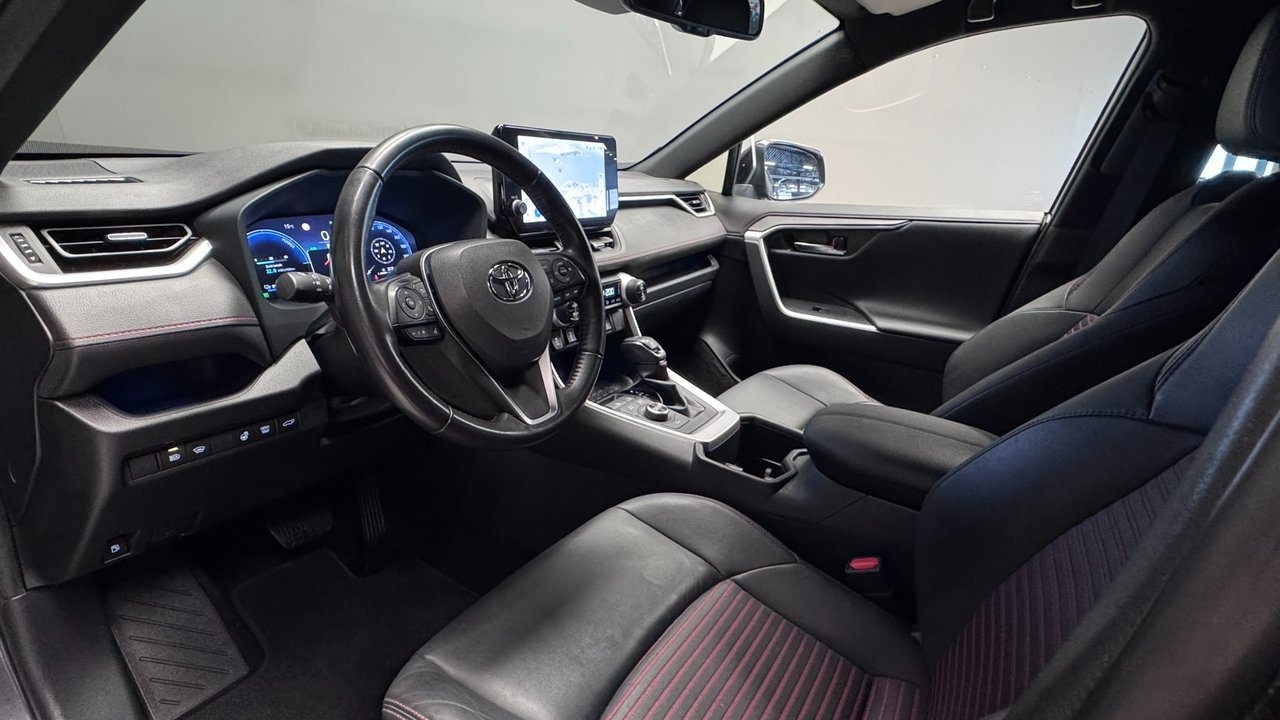 Toyota RAV4 Plug-In 2023, bild 6/10