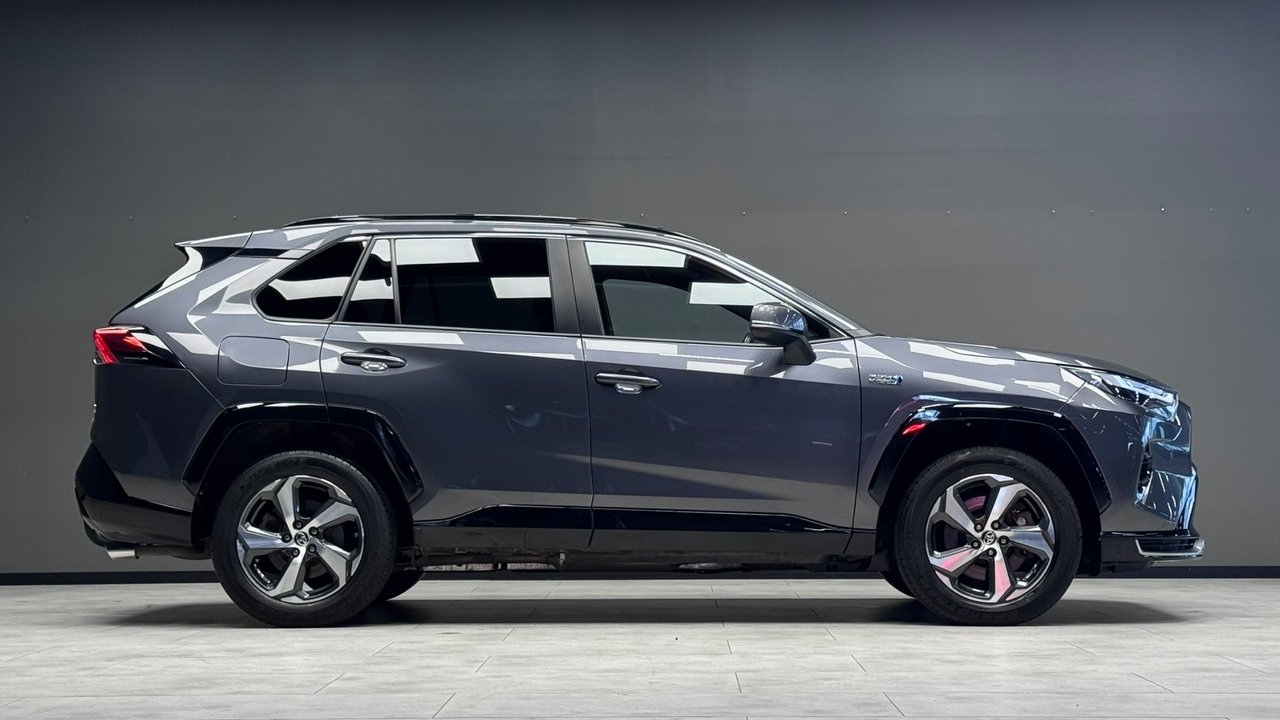 Toyota RAV4 Plug-In 2023, bild 4/10