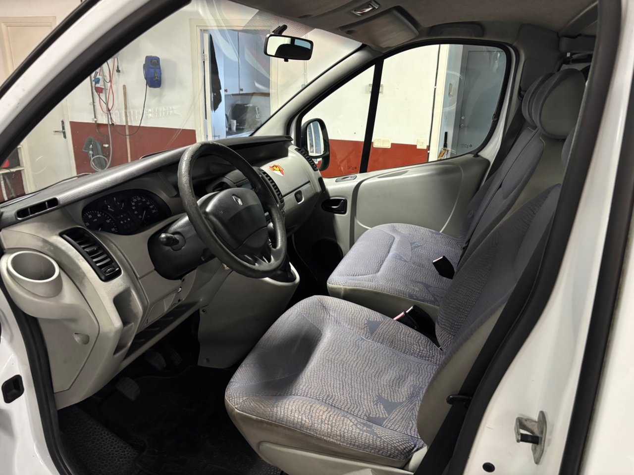 Renault Trafic Kombi 2.9t 1.9 dCi 2003, bild 5/7